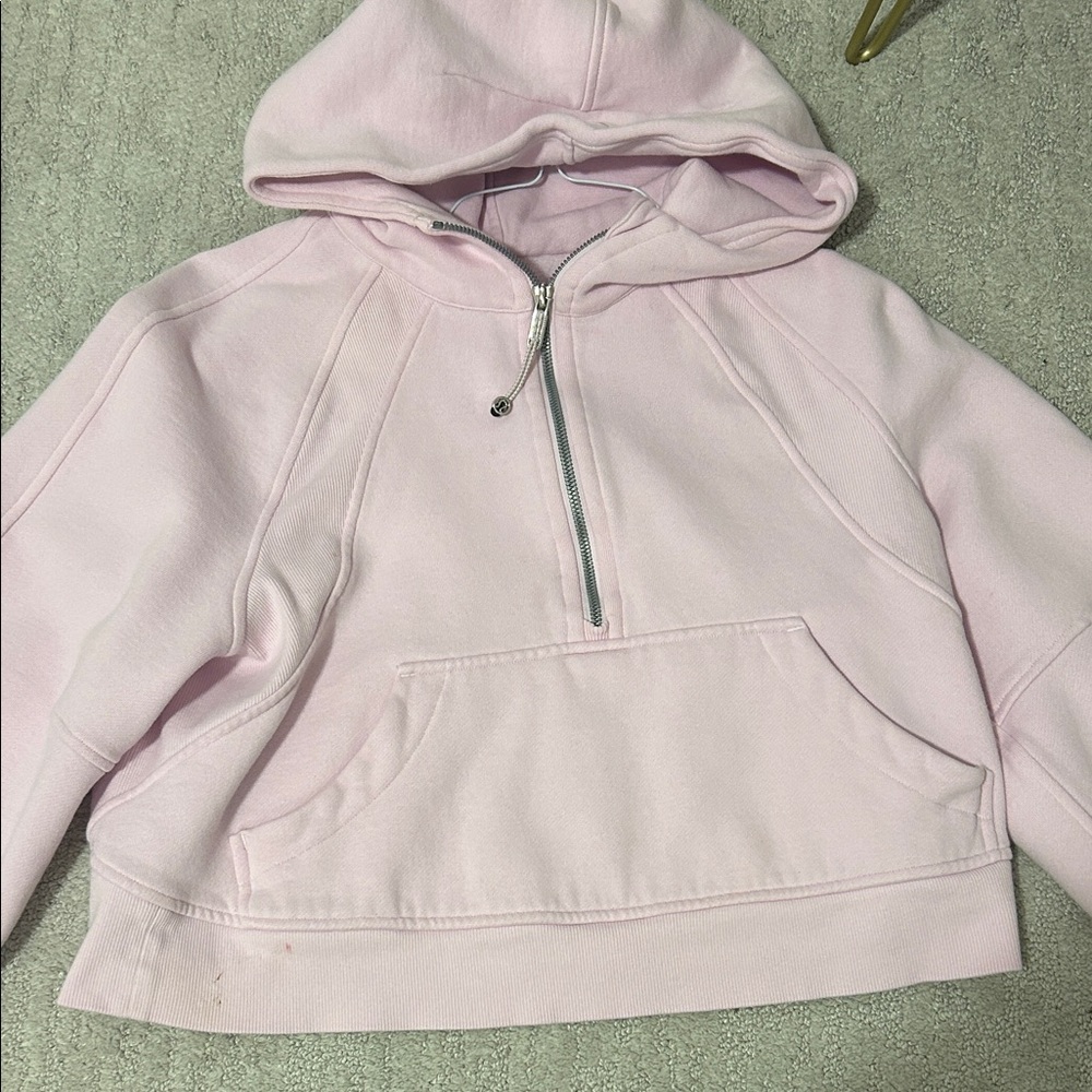 Lululemon Light pink scuba